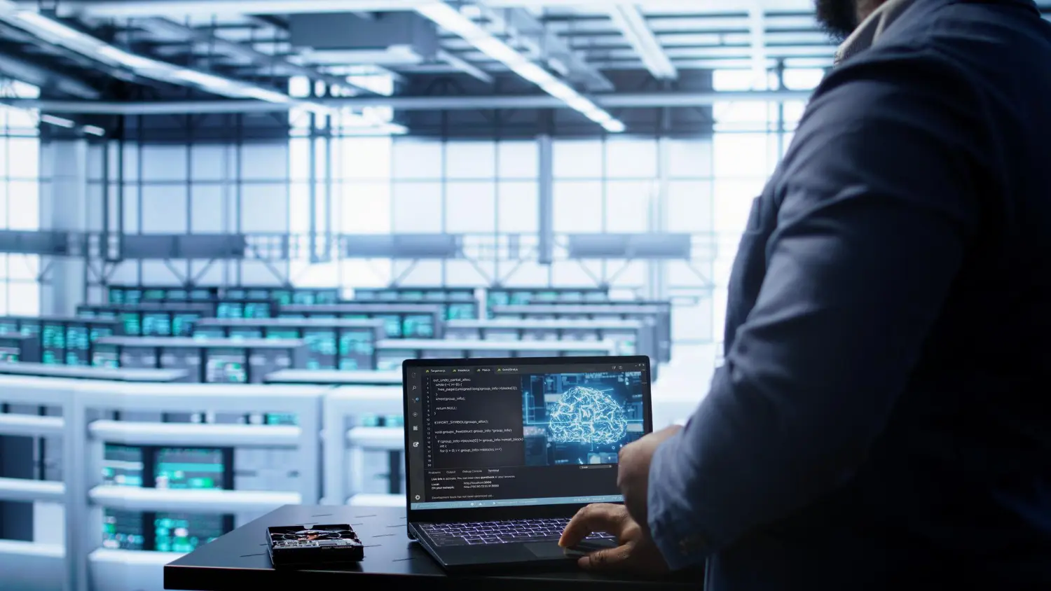 Cresterea Securitatii in Afaceri prin Integrarea Inteligentei Artificiale