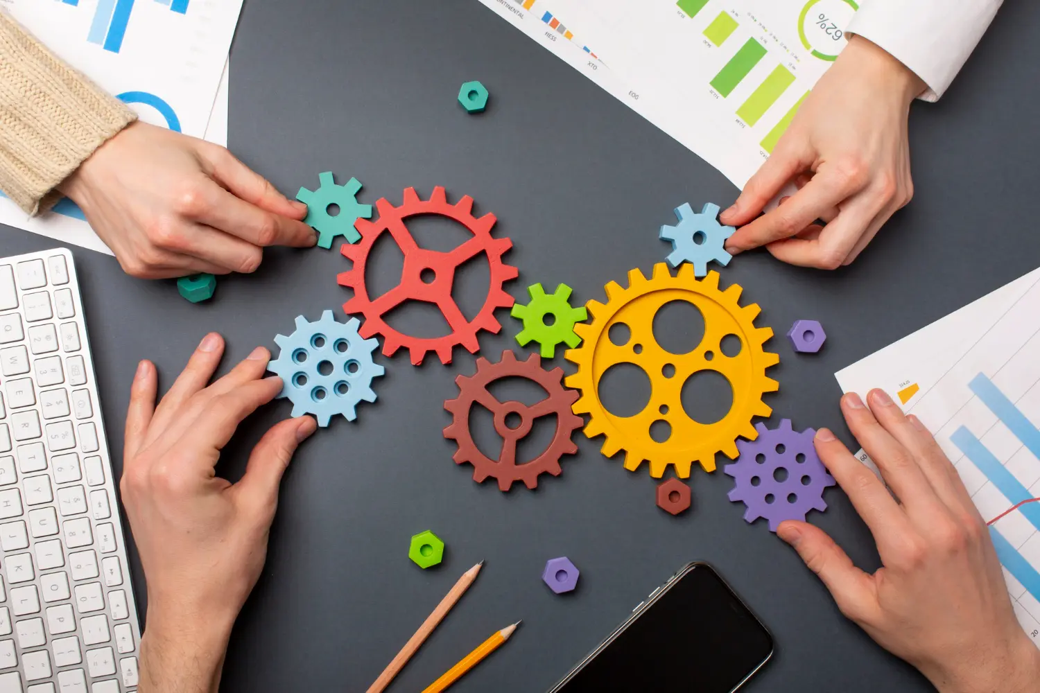 Instrument self-hostat pentru comunicare si project management avansat