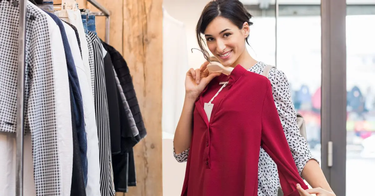 Google lanseaza functie AI pentru probarea virtuala de haine