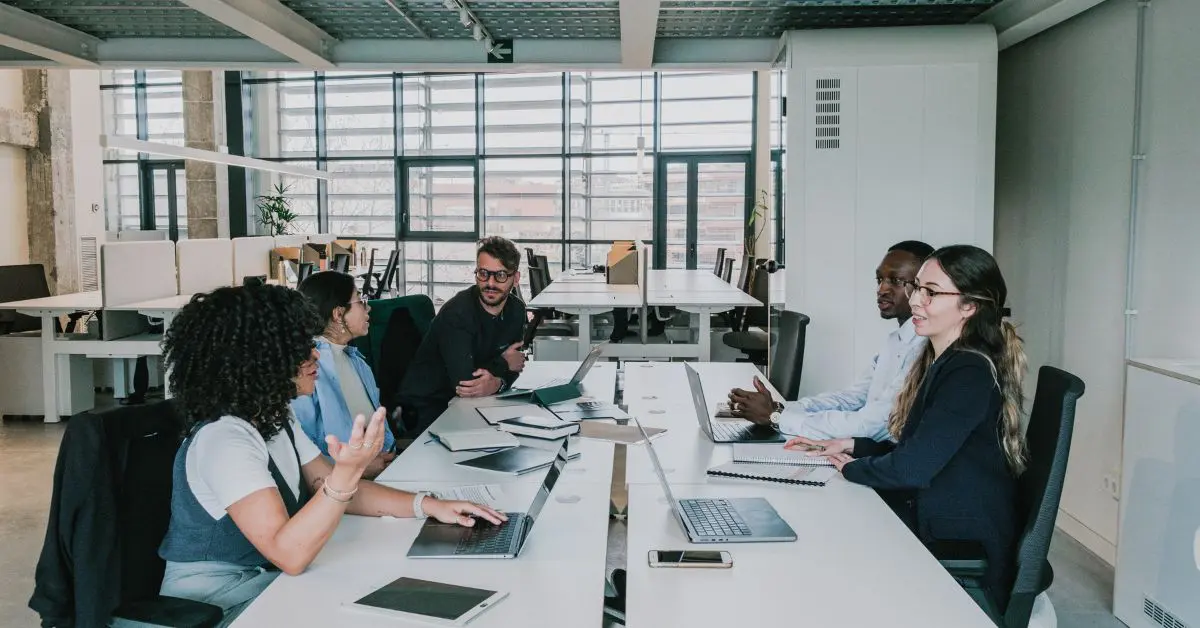 Impactul AI in munca de birou si stiinta datelor