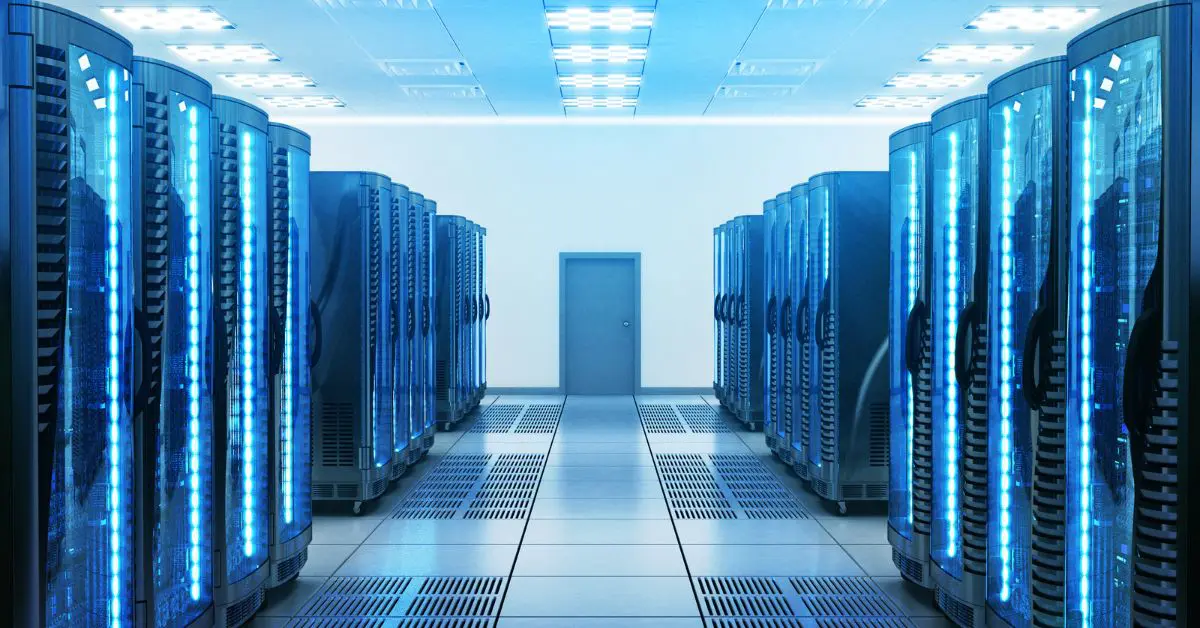 Intel anunta investitii masive in cipuri AI si centre de date