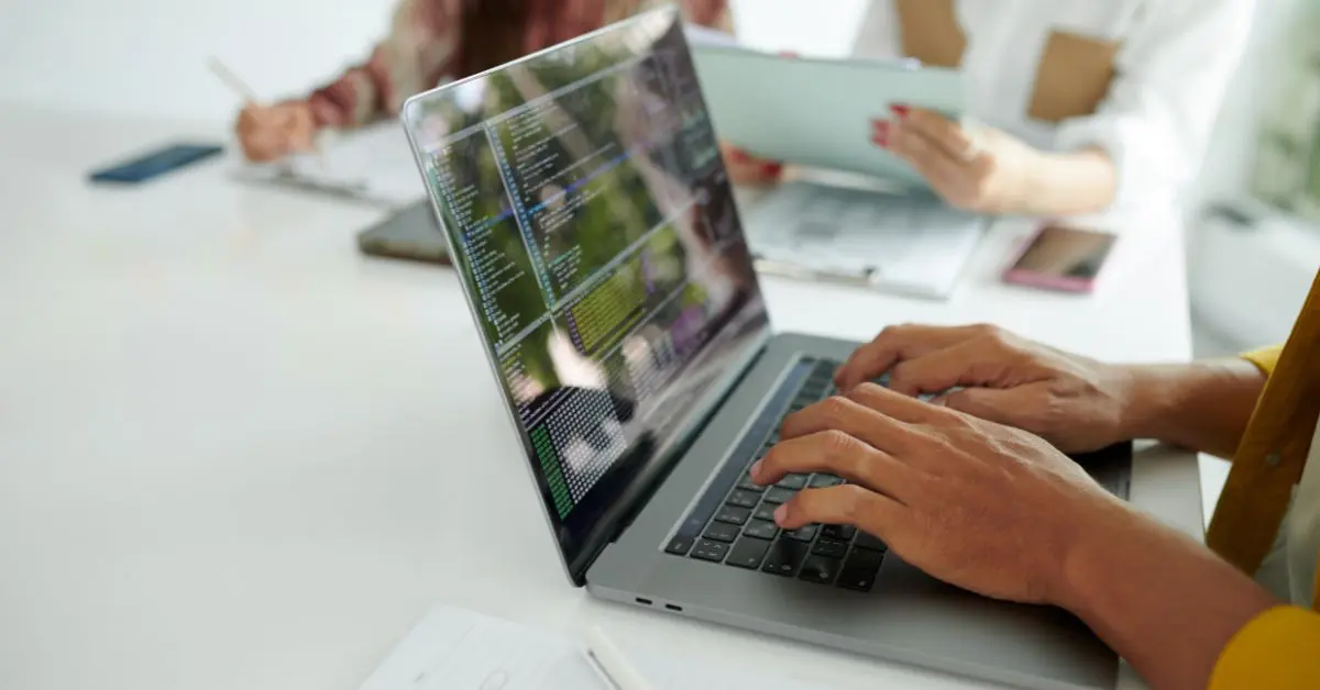 Lectii de rezilienta GitOps din raportul GitProtect 2025