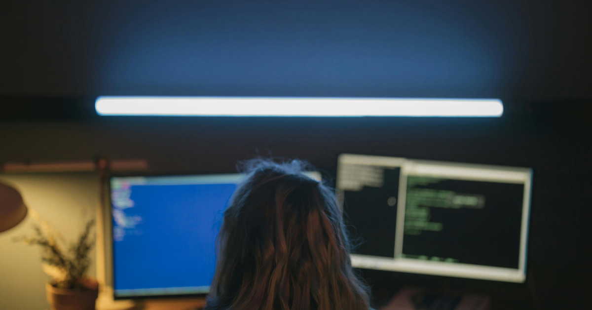 Tendinte esentiale ce modeleaza educatia in securitate cibernetica