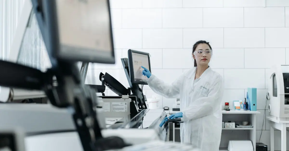 Microsoft extinde Copilot in sanatate prin parteneriat Harvard