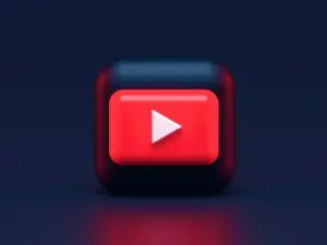 Mii de videoclipuri YouTube folosite in atacuri malware extinse. Peste 3000 de videoclipuri âau fost folosite pentru a distribui malware.