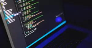 Integrare avansata New Relic cu Azure prin instrumente AI